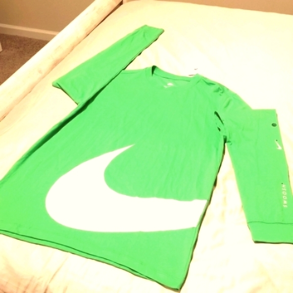 Nike Other - Nike Men's Sportswear Graphic Long-Sleeve Tee-Green "NEW" W/Tags. SHIRT ONLY.